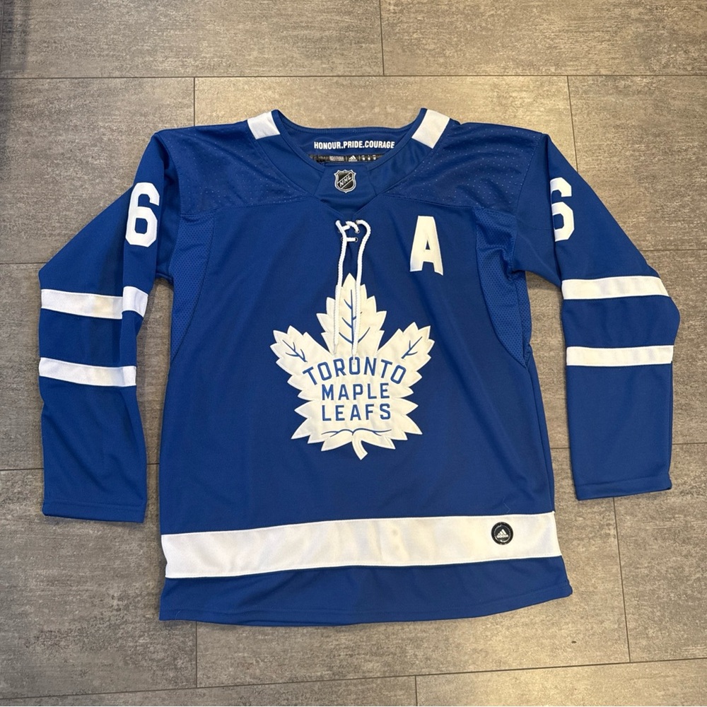 Toronto Maple Leafs Blue Jersey